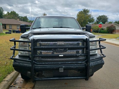 Used 2012 Ford F250 XLT w/ XLT Interior Pkg image 2