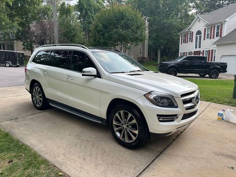 Used 2016 Mercedes-Benz GL 450 4MATIC image 1