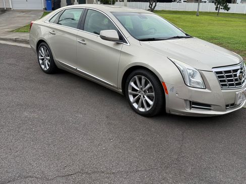 Used 2014 Cadillac XTS Luxury w/ Driver Awareness Package image 2