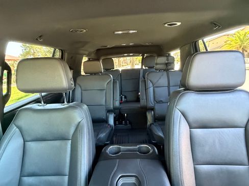 Used 2023 Chevrolet Tahoe LT w/ Luxury Package RWD image 15