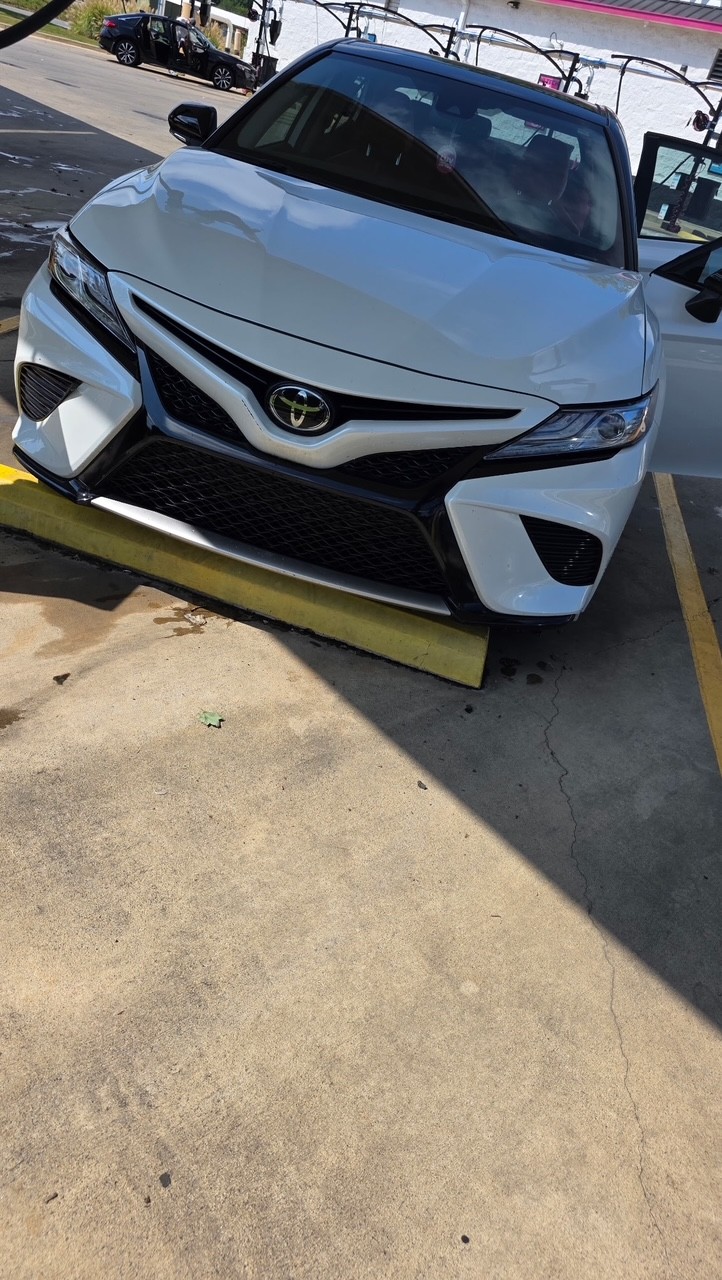 Used 2019 Toyota Camry XSE FWD image 15