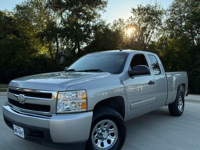 Used 2007 Chevrolet Silverado 1500 LT w/ EZ-Lift Tailgate Package