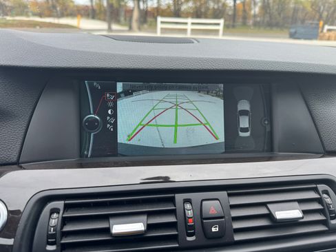 Used 2011 BMW 550i xDrive 550i xDrive Sedan 4D image 11