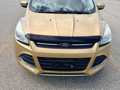 Used 2015 Ford Escape SE w/ Equipment Group 201A AWD/4WD image 4
