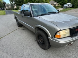 Used 2002 GMC Sonoma SLS AWD/4WD image 4