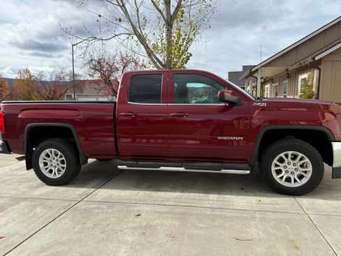 Used 2017 GMC Sierra 1500 SLE w/ SLE Value Package image 8