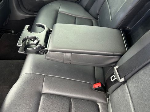 Used 2012 Mercedes-Benz E 350 Sedan image 8