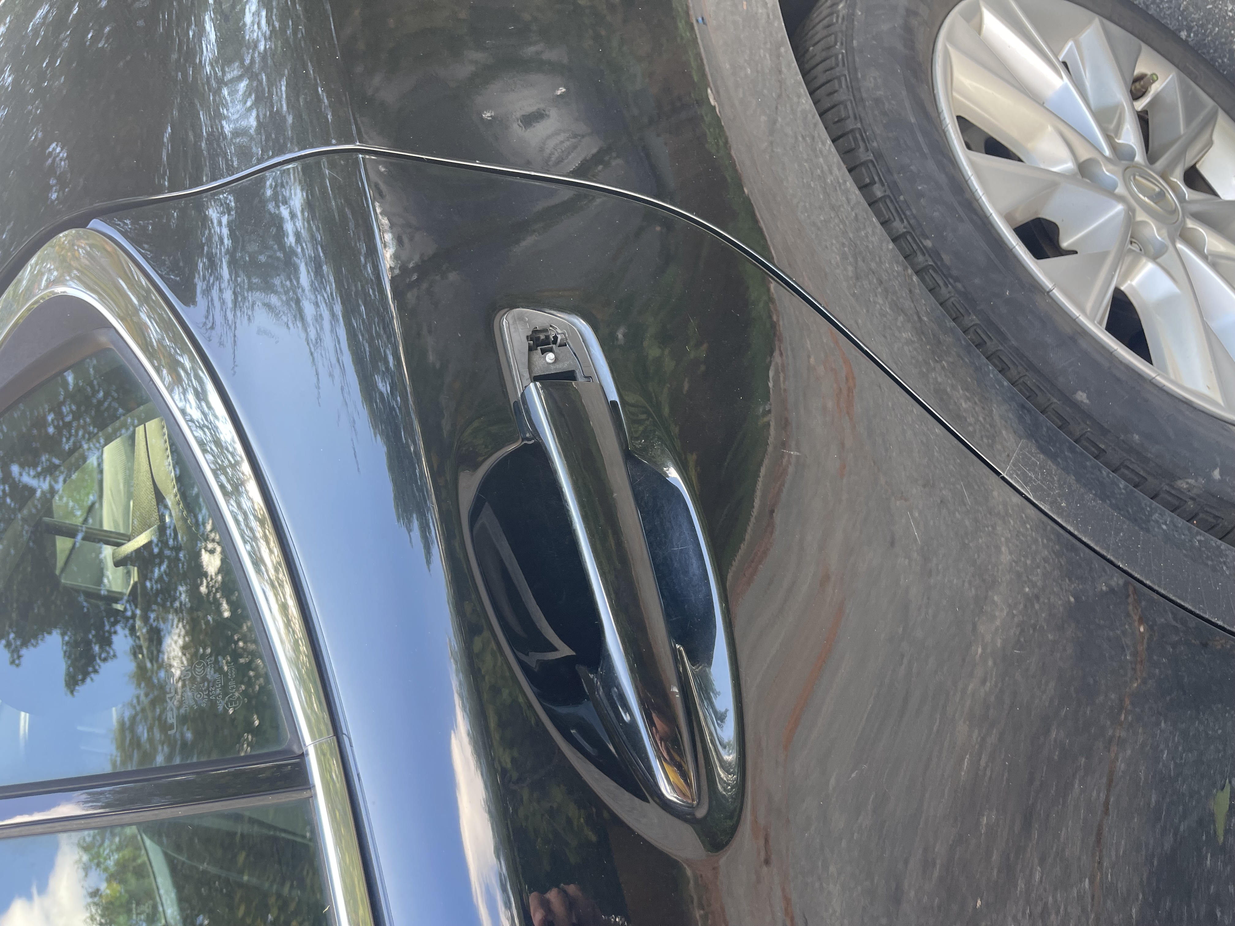 Used 2013 Lexus ES 300h w/ Premium Pkg FWD image 11