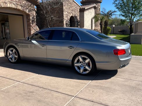 Used 2015 Bentley Flying Spur V8 image 5