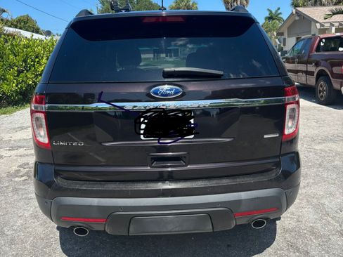 Used 2014 Ford Explorer Limited w/ Equipment Group 302A AWD/4WD image 2
