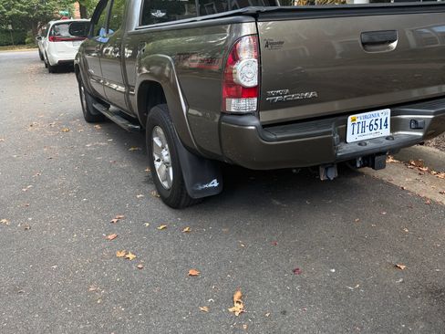 Used 2014 Toyota Tacoma 4x4 Double Cab image 6