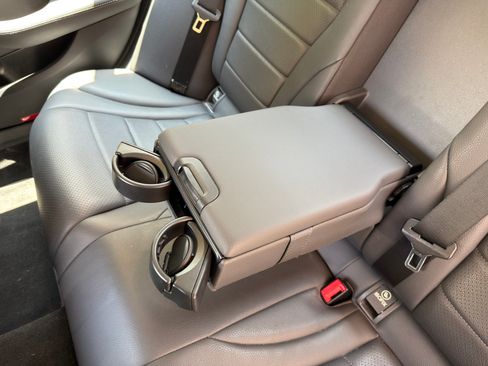 Used 2019 Mercedes-Benz C 300 Sedan image 14