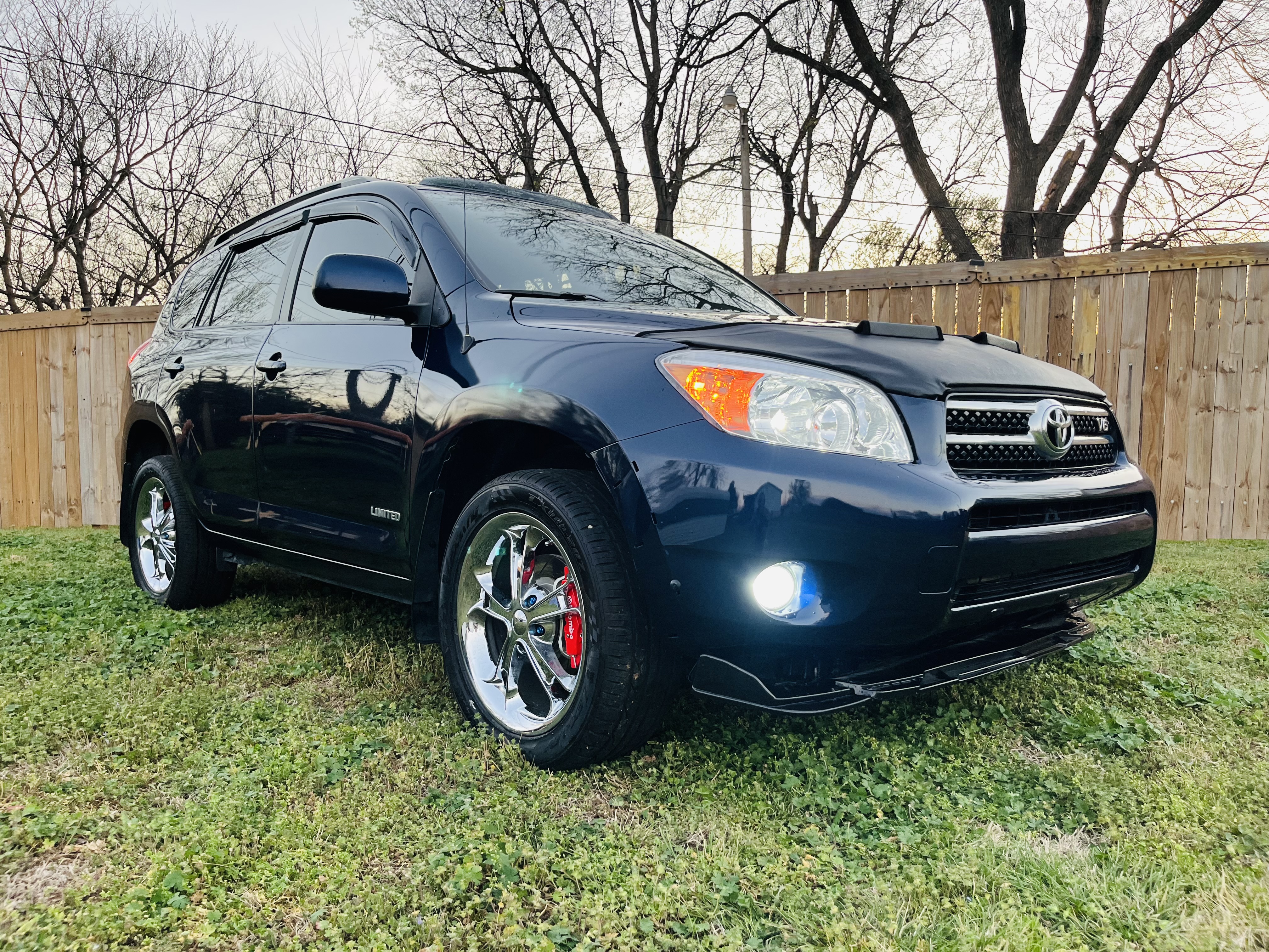 Used 2007 Toyota RAV4 Limited w/ Tow Prep Pkg FWD image 11