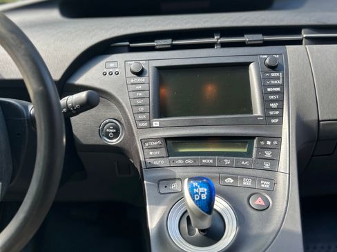 Used 2010 Toyota Prius FWD image 4
