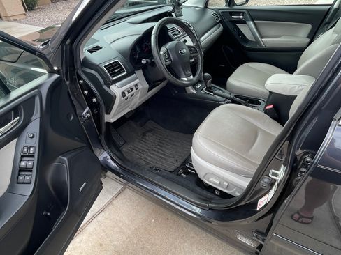 Used 2016 Subaru Forester 2.5i Touring w/ Eyesight & Navigation System image 9