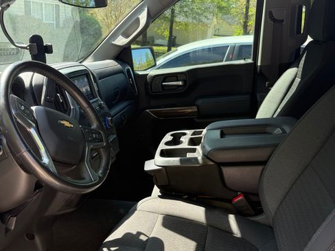 Used 2020 Chevrolet Silverado 1500 LT w/ All-Star Edition image 8