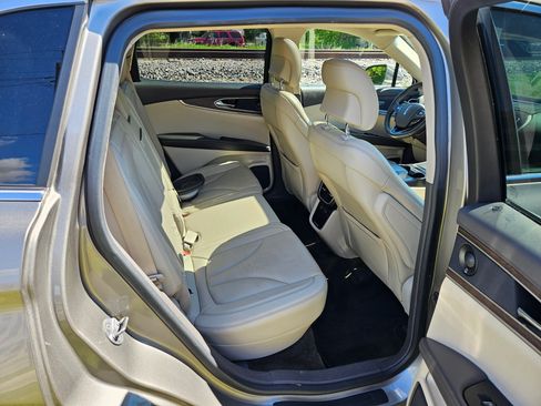 Used 2016 Lincoln MKX Reserve w/ Technology Package AWD/4WD image 15