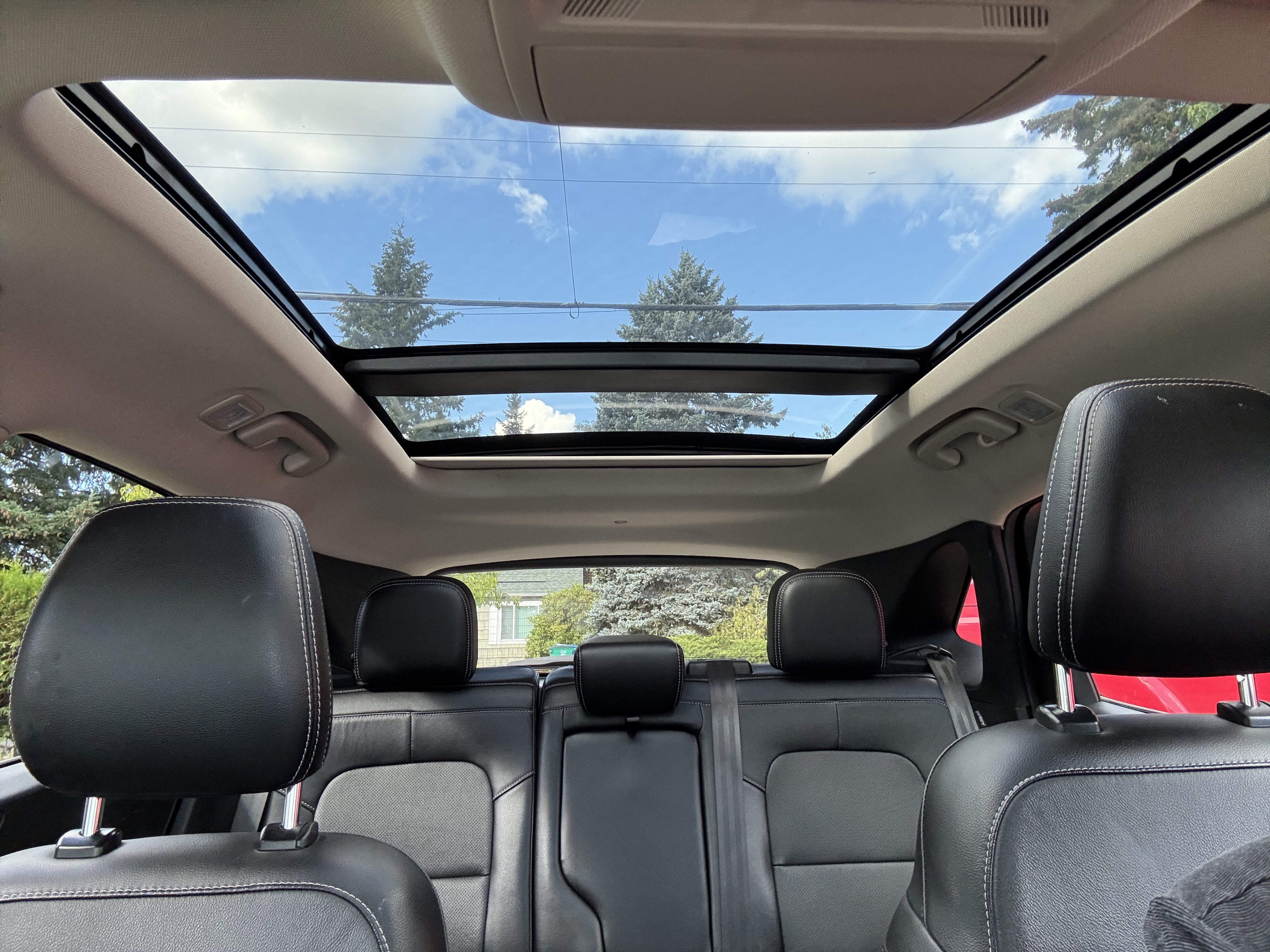 Used 2020 Ford Escape Titanium FWD image 13