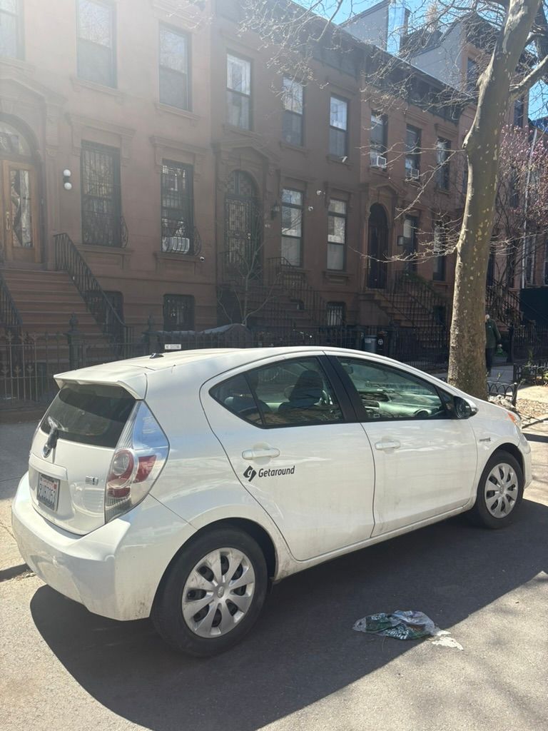 Used 2014 Toyota Prius C Two FWD image 6