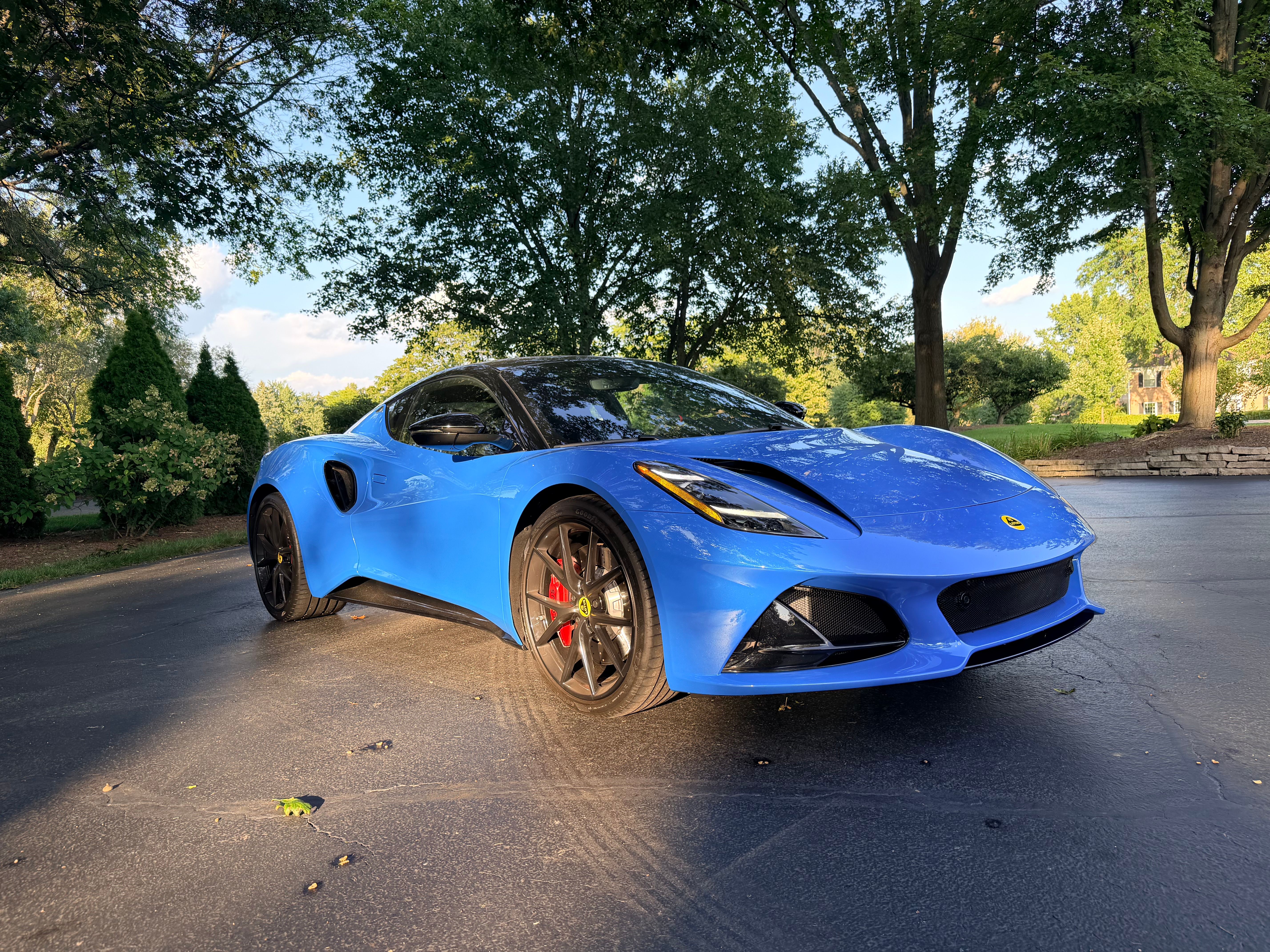 Used 2024 Lotus Emira First Edition RWD image 1