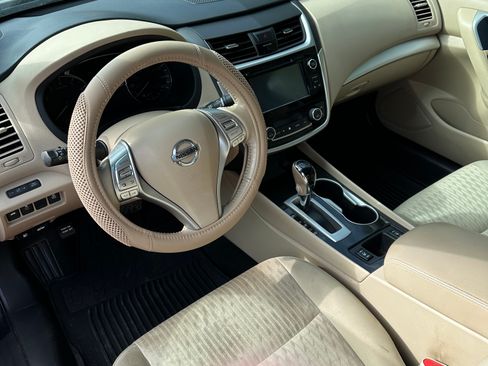 Used 2018 Nissan Altima 2.5 SV w/ 2.5 SV Technology Package FWD image 5
