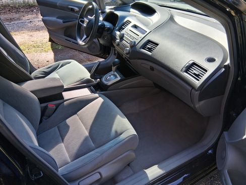 Used 2010 Honda Civic LX image 13
