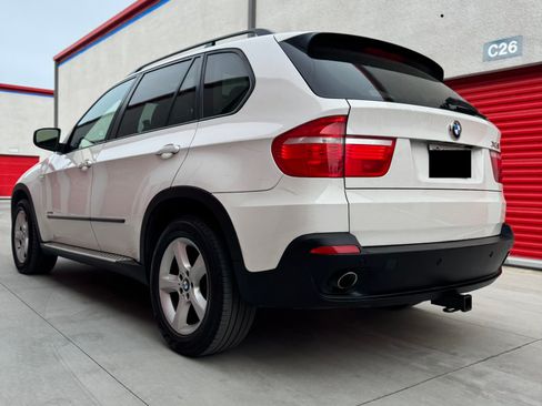 Used 2010 BMW X5 xDrive35d image 12