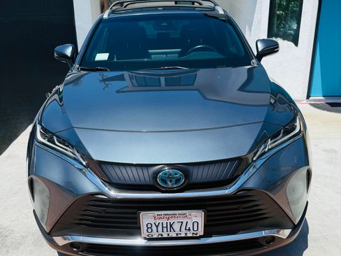 Used 2021 Toyota Venza XLE AWD/4WD image 4
