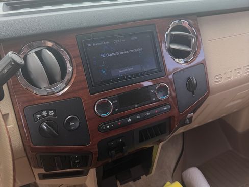 Used 2009 Ford F250 King Ranch AWD/4WD image 16