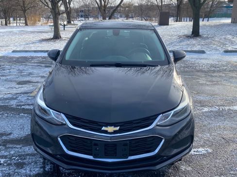 Used 2016 Chevrolet Cruze LT image 1