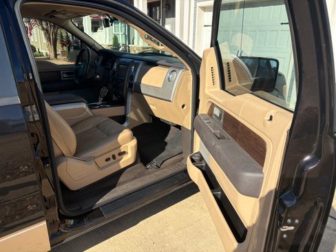 Used 2013 Ford F150 Lariat w/ Mid Equipment Group image 14