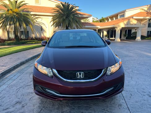 Used 2013 Honda Civic LX image 9