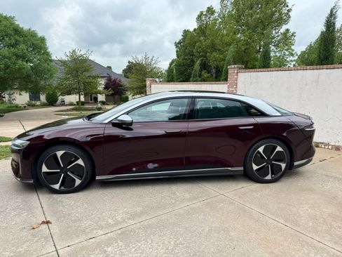 Used 2024 Lucid Air Grand Touring image 1
