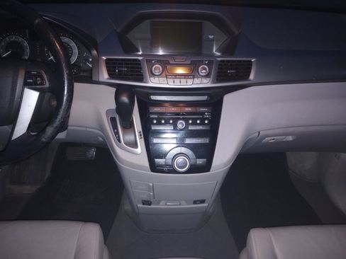 Used 2011 Honda Odyssey EX-L image 10