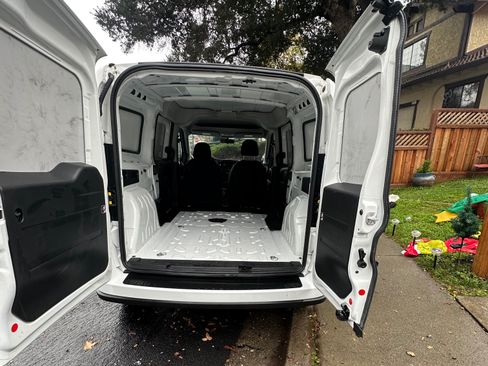 Used 2022 RAM ProMaster City Wagon image 8