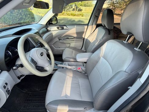 Used 2013 Subaru Forester 2.5X w/ Popular Pkg 3 image 11