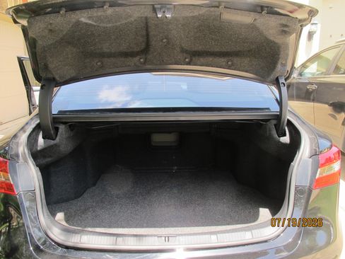 Used 2016 Toyota Avalon XLE FWD image 12