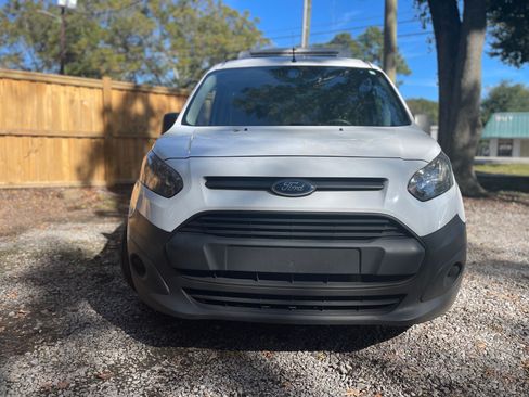 Used 2017 Ford Transit Connect XL image 9