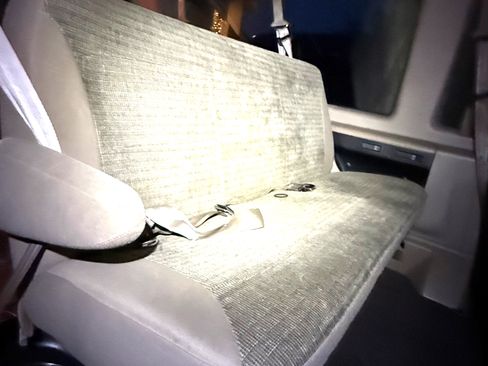 Used 2002 Ford E-350 and Econoline 350 Club Wagon image 24