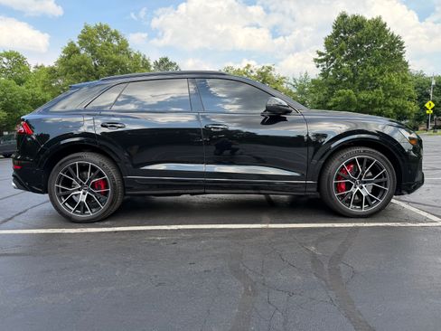 Used 2022 Audi SQ8 Prestige AWD/4WD image 5