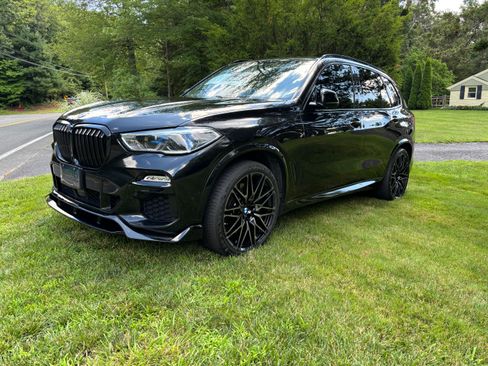 Used 2019 BMW X5 xDrive50i w/ M Sport Package AWD/4WD image 1