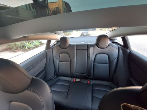 Used 2023 Tesla Model 3 Standard Range image 14