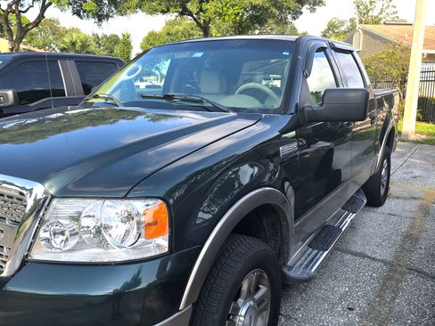 Used 2004 Ford F150 Lariat AWD/4WD image 2