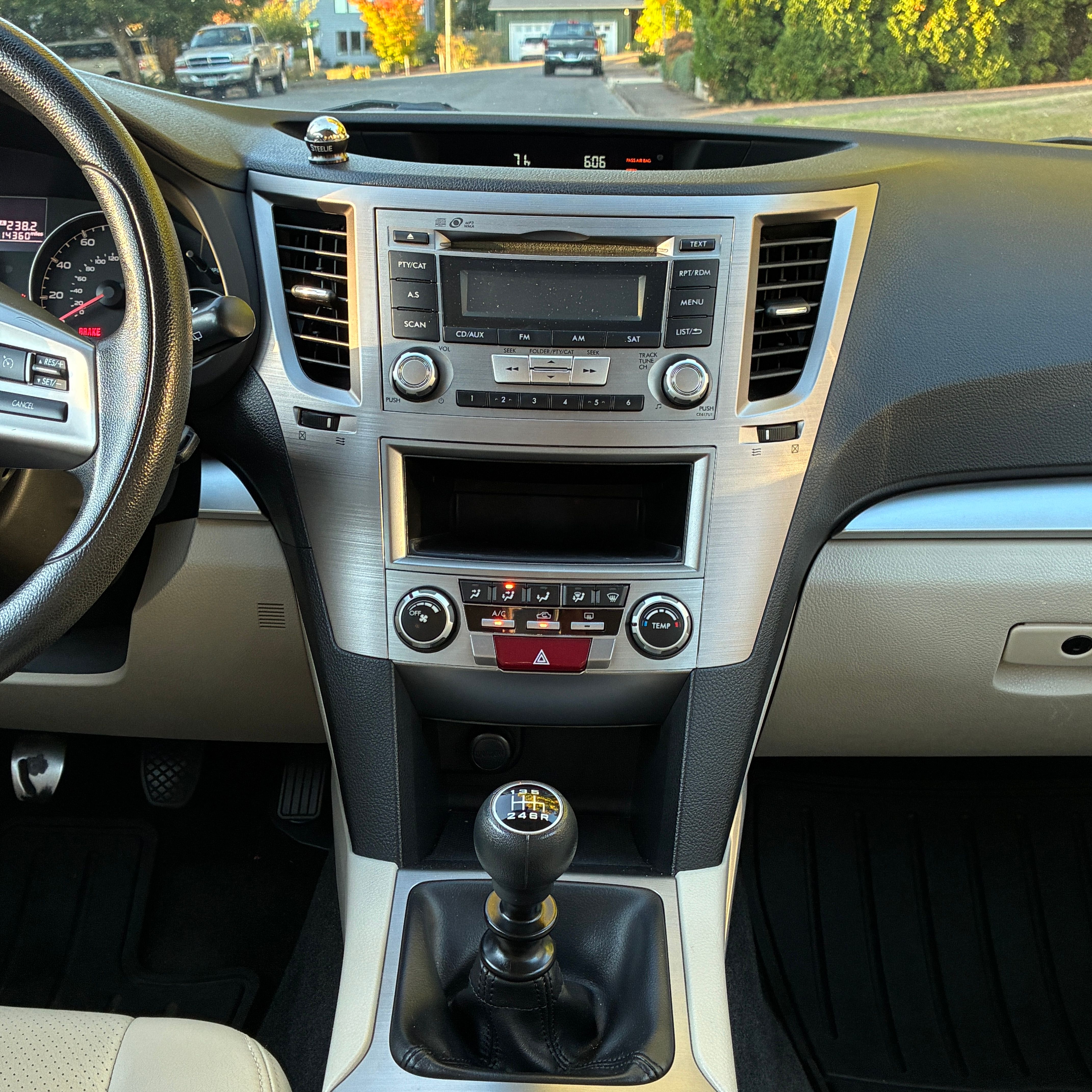 Used 2014 Subaru Outback 2.5i AWD/4WD image 13