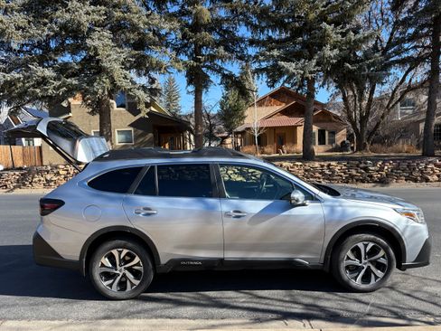 Used 2022 Subaru Outback Limited XT w/ Popular Package #2 image 2