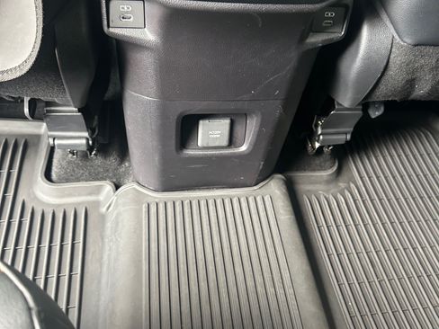 Used 2025 Toyota Grand Highlander AWD Hybrid image 20