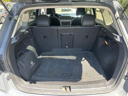 Used 2022 Volkswagen Taos SEL w/ Panoramic Sunroof Package AWD/4WD image 13