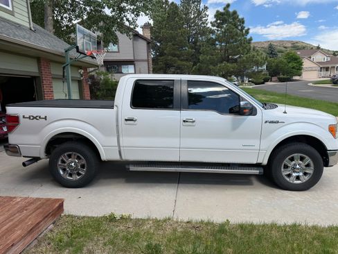 Used 2011 Ford F150 Lariat w/ Lariat Chrome Pkg AWD/4WD image 2