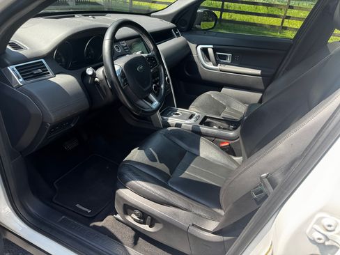 Used 2016 Land Rover Discovery Sport HSE AWD/4WD image 6