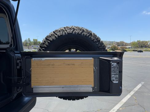 Used 2021 Jeep Wrangler Unlimited Rubicon AWD/4WD image 10